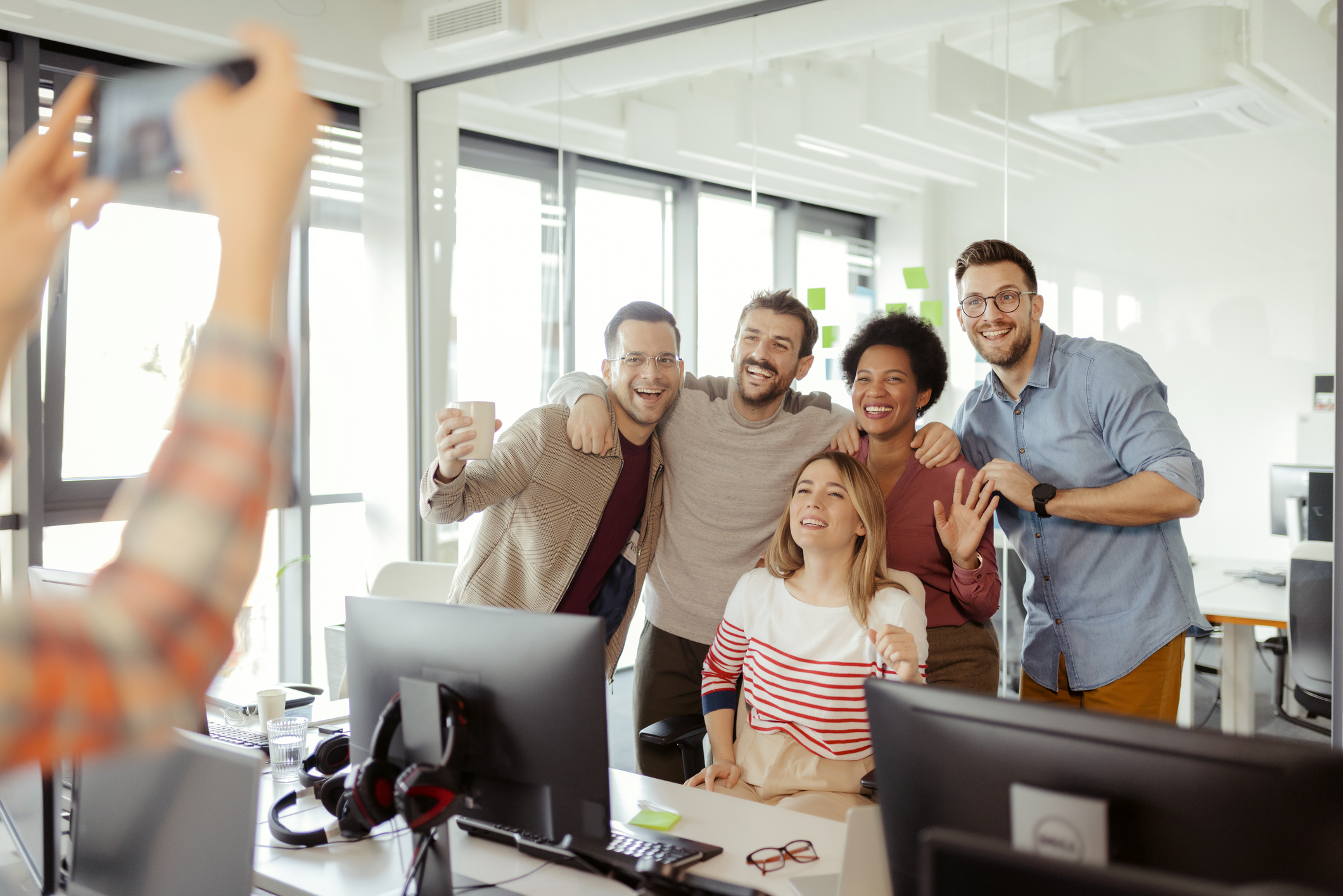 Happy team members when their leaders use experiential learning